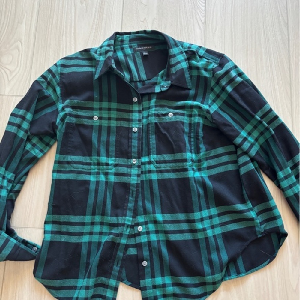 Banana Republic Black and Green Plaid Button Down Shirt